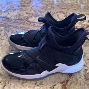 Boys Nike LeBron Soldier basketball shoes